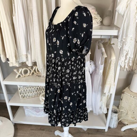 Maurice’s sz. Medium black white baby doll daisy feminine sundress casual #4051 - Picture 3 of 10